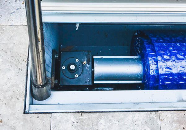 Underground pool blanket roller in Geelong