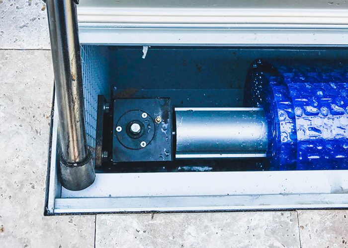 Underground pool blanket roller in Geelong